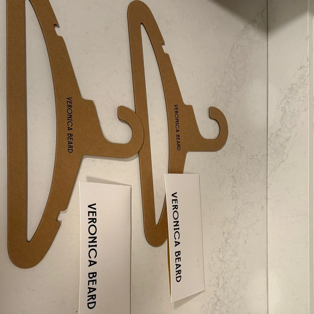 Veronica Beard Tan Wall Decor Hooks Total 3 hangers